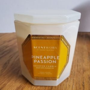 Scentworx Pineapple Passion candle